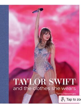 💖 Taylor Swift - And the Clothes She Wears
